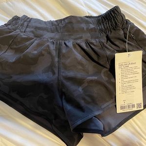 Lululemon Hotty Hot Shorts Camo Size 4